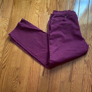 Gloria Vanderbilt Women's Plum Straight Leg Jeans